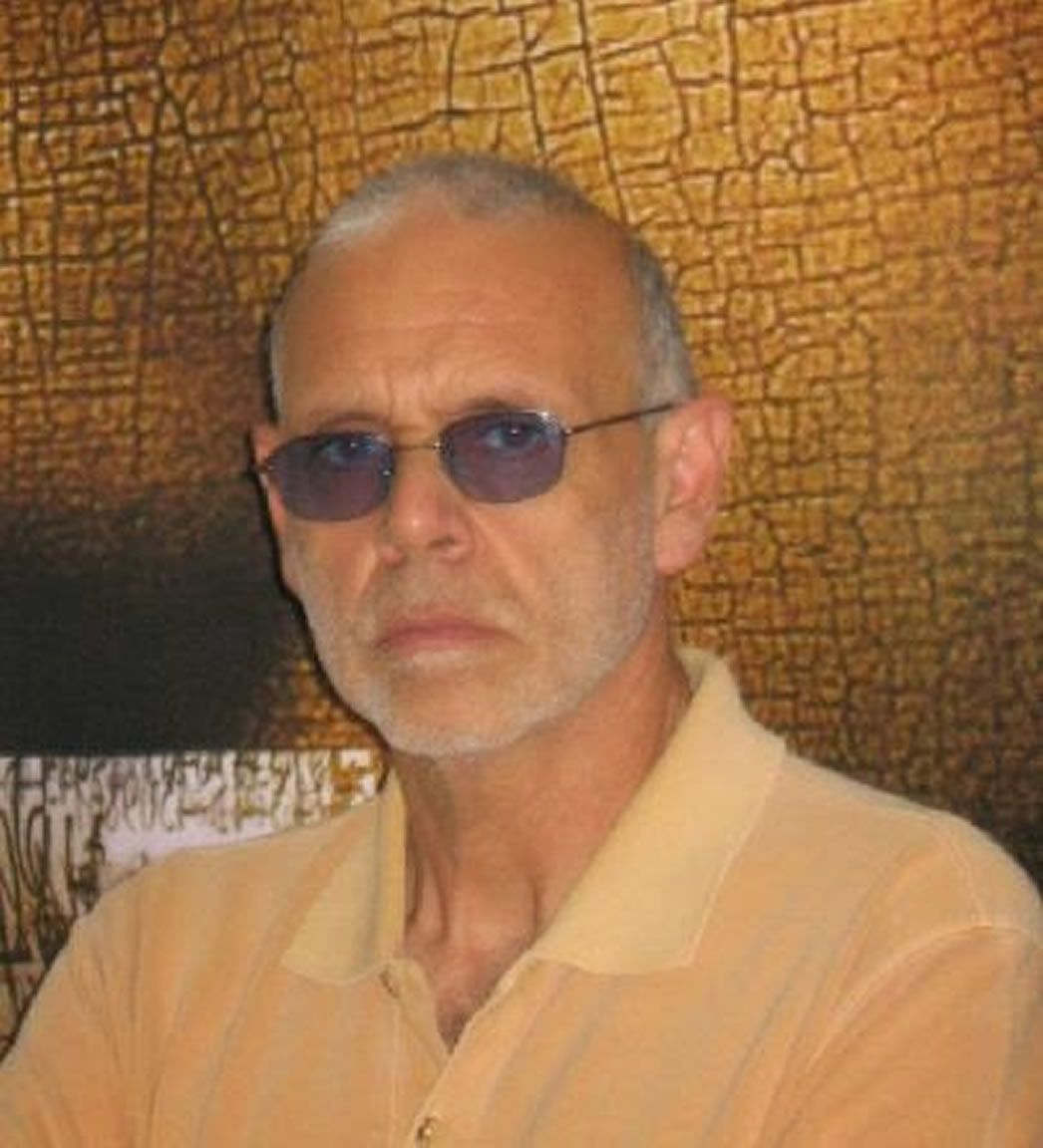 Élvio Vargas autografa em Porto Alegre – Literatura RS